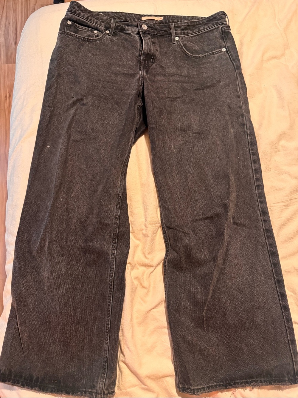 Women’s Levi’s Black Low Loose jeans